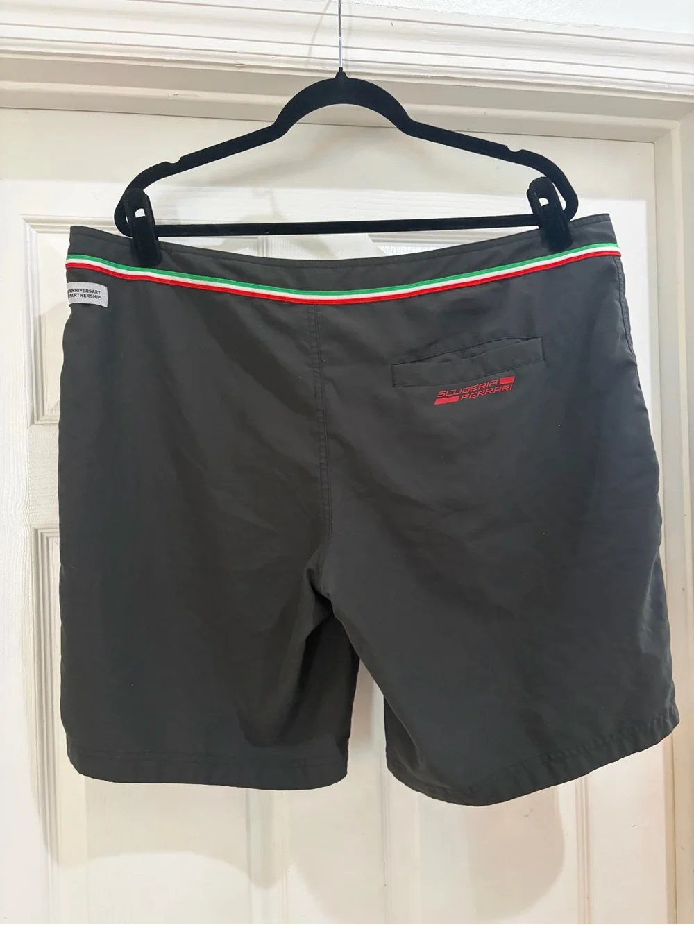 Puma Scuderia Ferrari Men’s Black Board Shorts Swim Trunks XL Formula 1